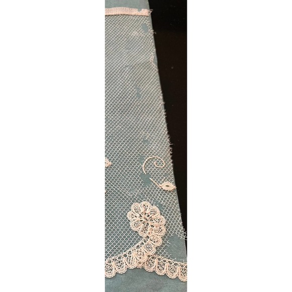 Antique Handmade Brussels Appliqué Lace Border Rectangular Panel, 17” by 7” - Picture 6 of 8